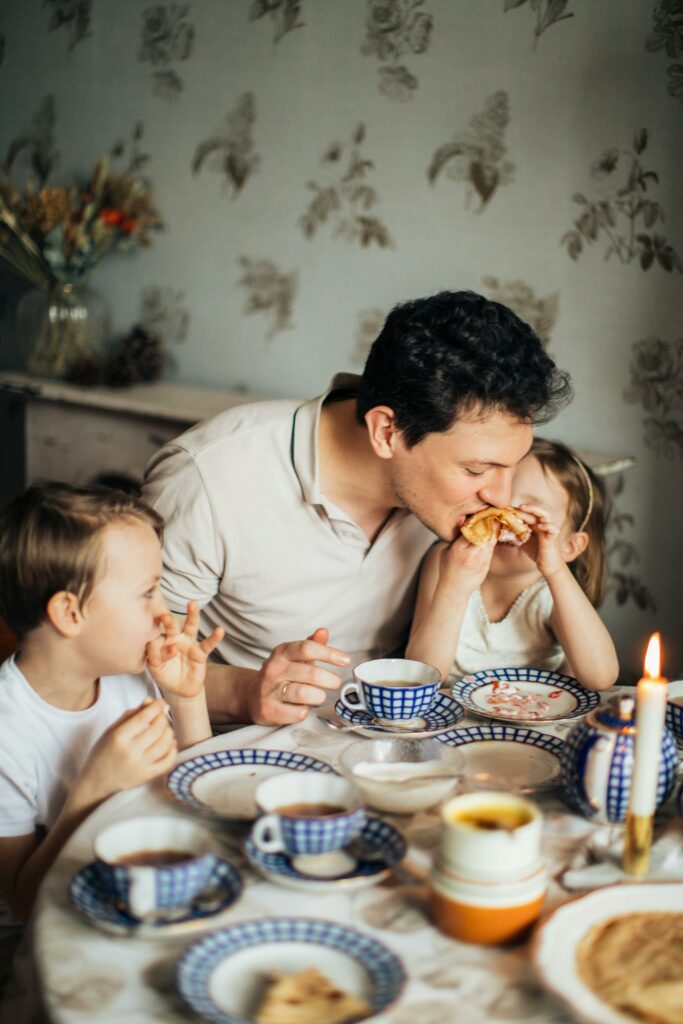 photo shows the family relationships